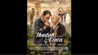 Ulasan Ibadah & Cinta: Sebuah Batas Tipis Antara Perasaan dan Kewajiban