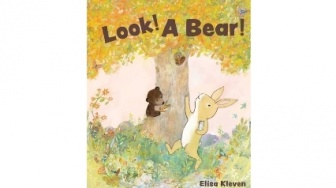 Ulasan Buku Look! A Bear!: Tentang Persahabatan yang Melampaui Perbedaan