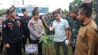 Berkawan, Herry Heryawan Jabat Kabaharkam Polri, Rocky Gerung Jadi Wantimpres