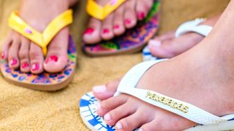 Warna dan Motif Makin Berani, Gaya Fashion Kini Jadi Ruang Ekspresi Personal