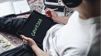Endingnya Jualan Kelas: Saat Netizen Lelah Jadi Target Pasar Influencer