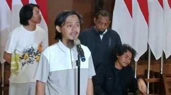 Kapten Kapal MT Honour Menangis dan Minta Maaf ke Keluarga Korban