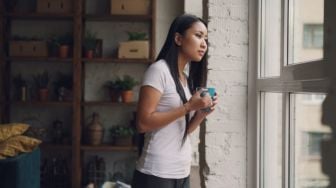Secangkir Kopi Pagi Hari Tanpa Scroll: Jeda Kecil yang Sering Kita Lewatkan