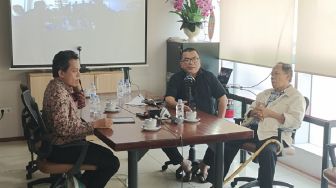 Getol Gugat Gibran Jadi Wapres, Denny Indrayana: Perjuangan ini Not For Sale