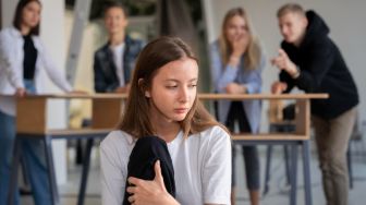 Seni Berdamai dengan Kecewa: Mengapa Kita Sangat Membutuhkan 'Emotional Boundaries'