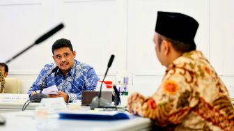 Bobby Nasution soal Ijazah SMA Girban: Sekalian Aja Permasalahkan Gelar Sarjananya
