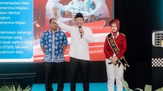 Gus Ipul Pimpin Ikrar RT/RW Semarang Jadi Agen Perlindungan Sosial