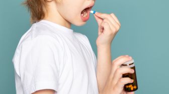 Hati-Hati, Kemasan Sangat Mirip! Ini Panduan BPOM Bedakan Vitamin Anak Asli dan Palsu