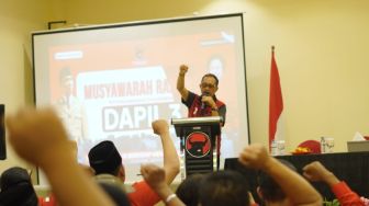 Cak Ji Sentil Kader PDIP Surabaya: Salah Sedikit, Nama Partai Jadi Taruhan!
