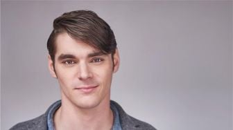 Profil RJ Mitte, Aktor Breaking Bad Meninggal Dunia di Usia 34 Tahun