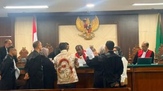 Bahtiar Baharuddin Bantah Cawe-cawe Proyek Bibit Nanas Rp52,4 Miliar