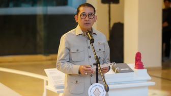 Menteri Kebudayaan Fadli Zon memberikan sambutan meresmikan Galeri Prajnaparamita di Museum Nasional Indonesia, Jakarta, Selasa (13/10/2026). [Suara.com/Alfian Winanto]