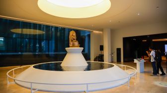 Arca Prajnaparamita yang ada di Galeri Prajnaparamita di Museum Nasional Indonesia, Jakarta, Selasa (13/10/2026). [Suara.com/Alfian Winanto]