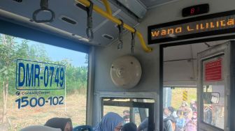 Kronologi Transjakarta Koridor 7C Keluarkan Asap di Tol, Penumpang Terlantar