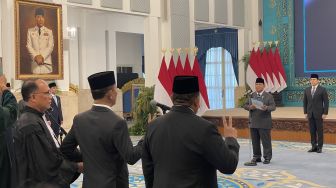 Buntut OTT KPK, Prabowo Resmi Copot Kepala BNPB Suharyanto dan Lantik Kristomei Sianturi