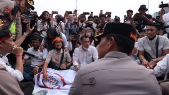 Dua Wartawan Dikeroyok saat Liput Demo Karhutla, Koalisi Pers Sumsel Beri Kapolda Tenggat 2x24 Jam
