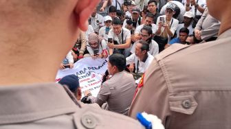 Koalisi Pers Sumsel Desak Dirintelkam Kombes Tony Dicopot Usai Wartawan Dikeroyok saat Liput Demo