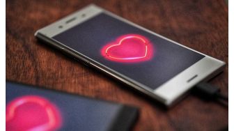 Capek Ditanya Kapan Nikah? Ini Alasan Main Aplikasi Kencan Malah Terasa Kayak Interview Kerja