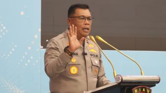 Kapolda Riau Minta Polisi Cepat Tangani Laporan: Jangan Nunggu Viral!