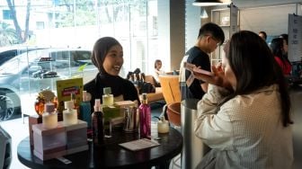 Catat! Ini Cara Memilih Parfum Sesuai Karakter, Mulai dari Aroma Floral hingga Warm