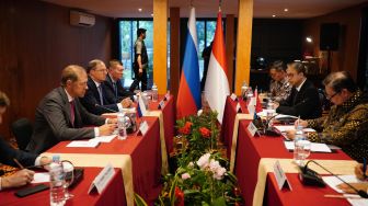 Jumpa Deputi Pertama Perdana Menteri Rusia, Menko Airlangga Bahas Peluang Dagang & Ekonomi Bilateral