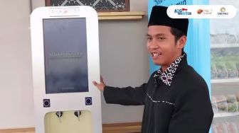 Air Minum Gratis untuk Jemaah, Program CDWS Tuai Apresiasi Masyarakat