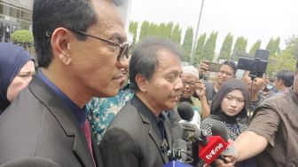 Roy Suryo Tak Kaget Eksepsi Ditolak, Tapi Tetap Minta Jokowi Hadir di Sidang Lanjutan