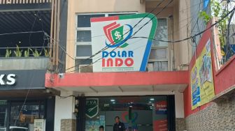 Money Changer Sudah Jual Dolar AS Rp18.120