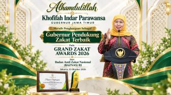 Dukung Penguatan Pengelolaan Zakat di Jatim, Gubernur Khofifah Raih Grand Zakat Award 2026