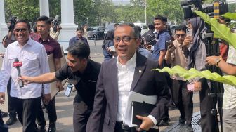 Mendikti Saintek dan Gubernur URI Mendadak Dipanggil Prabowo ke Istana, Ada Apa?