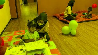 Psikolog Ungkap Cara Orang Tua Tetap Bisa Me Time Tanpa Abaikan Keselamatan Anak