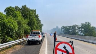 Asap Tebal Kepung Tol Bakter KM 132 hingga Picu Kecelakaan, Pengelola Buka Suar