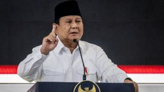 Bangga Capaian 2 Tahun Memimpin, Prabowo Sindir Kebiasaan Puji Bangsa Lain