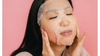 5 Rekomendasi Sheet Mask Affordable untuk Kulit Cerah dan Tenang
