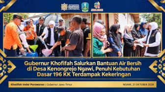Gubernur Khofifah Salurkan Bantuan Air Bersih 196 KK Terdampak Kekeringan di Desa Kenongrejo Ngawi