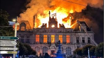 Belajar dari Kerusuhan Paris: Mengapa Krisis Biaya Hidup Bisa Memicu Amarah Massal?