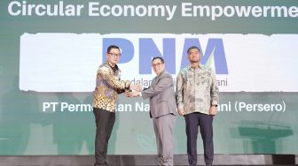 PNM Raih ESG NOW Awards 2026, Dukung Nasabah Mekaar Ciptakan Nilai Ekonomi dari Sampah