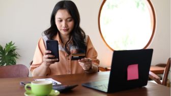 Gaji Habis sebelum Akhir Bulan: Saat Mandiri Finansial Jadi Tantangan Berat
