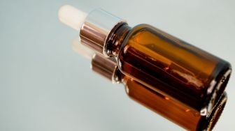 5 Serum Mengandung Formula Anti-Penuaan, Kurangi Flek Hitam hingga Kerutan di Wajah