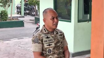 Kabur Usai Senggol Pemotor, Mobil Perwira TNI Dikejar dan Dirusak Massa di Lamongan