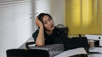 Badan Tidak Bergerak, tapi Lelah Luar Biasa? Hati-Hati, Kamu Korban Emotional Labor