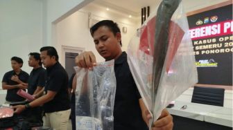 Modus Nyamar Jual Sayur Keliling, Dua Pria di Ponorogo Kuras 209 Gram Emas Demi Foya-foya