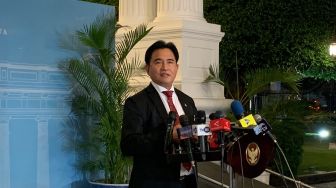 Yusril: Presiden Bukan Berarti Setuju Kajian Luhut Soal Definisi Korupsi