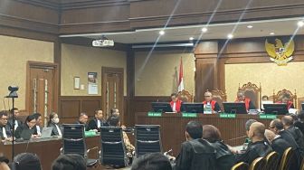 Hakim Putuskan Sidang Kasus Febrie Adriansyah Lanjut ke Tahap Pembuktian