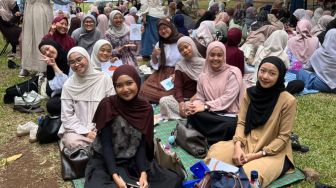 Menghabiskan Sore Bersama Klub Corat-coret, Cara Bercerita Lewat Gambar