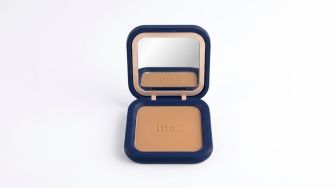 Bedak Padat Inez untuk Kulit Sawo Matang Nomor Berapa? Intip Pilihan Shade-nya