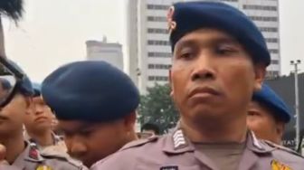 Bapak Kesal Sama Saya? Ini Buat Gaji Anda Juga! Ucapan Mahasiswa kepada Polisi