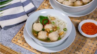Menilik Bakso: Antara Sejarah, Akulturasi Budaya, dan Momen Bareng Keluarga
