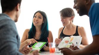 Tips Nutrisi Terbaik bagi Profesional dengan Aktivitas Padat, Jaga Energi dan Fokus Sepanjang Hari