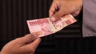 5 Zodiak yang Disebut Paling Tidak Segan Meminjamkan Uang ke Teman Dekat